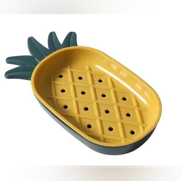 Pineapple Bundle of soap dish/jewelry dish and earring studs - Picture 4 of 11